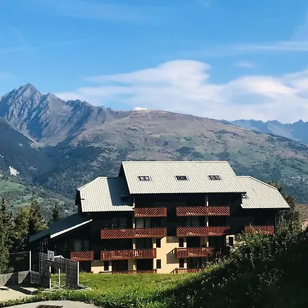 Les Plaisances - Deux Pieces Sous Les Toits Mae-4974 *