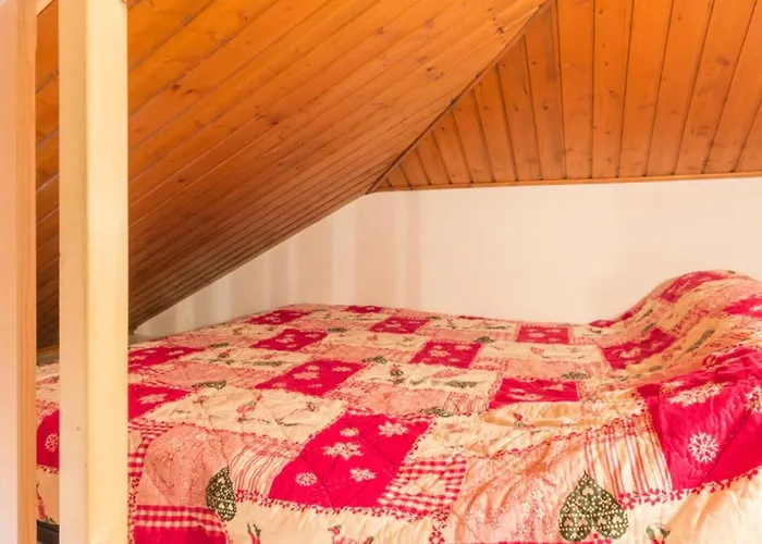 Apartment Les Plaisances - Deux Pieces Sous Les Toits Mae-4974 *